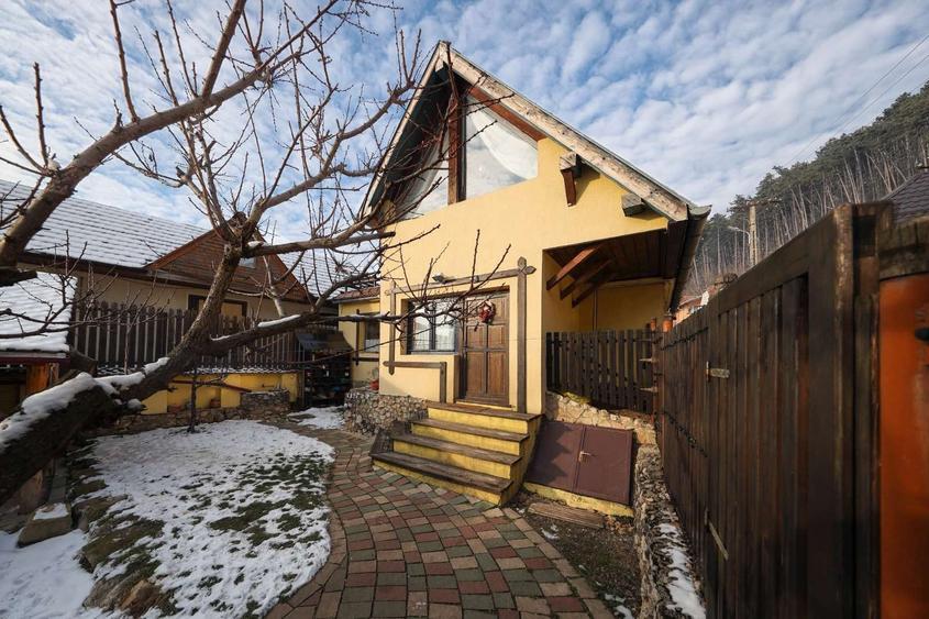 Casă deosebită în Râșnov – reprezentare exclusivă, comision 0% - 1