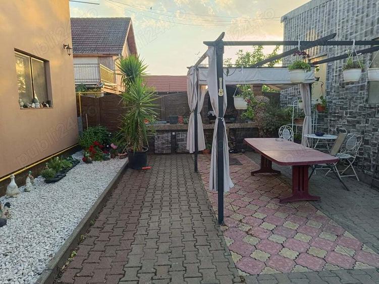 Vand Casa cu Service Auto Hala depozitare in Utvin - 7