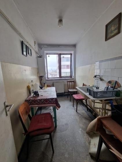 Stefan Cel Mare-Etaj intermediar- 2 camere - 4