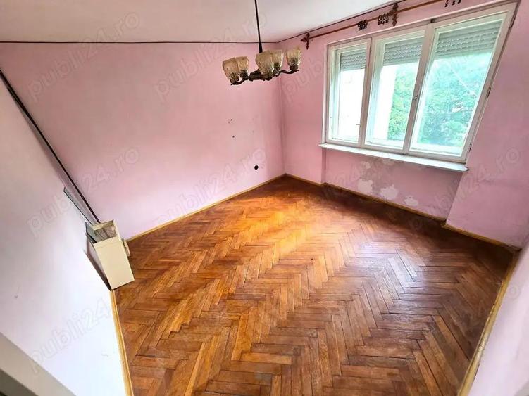 Apartament cu 3 camere decomandat | Etajul 3 - Botizului - 2