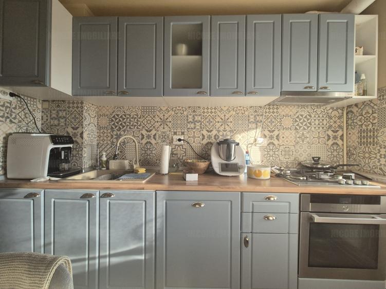  Apartament 3 camere - complet mobilat si utilat - Calea Sagului - 98.000 euro  - 5