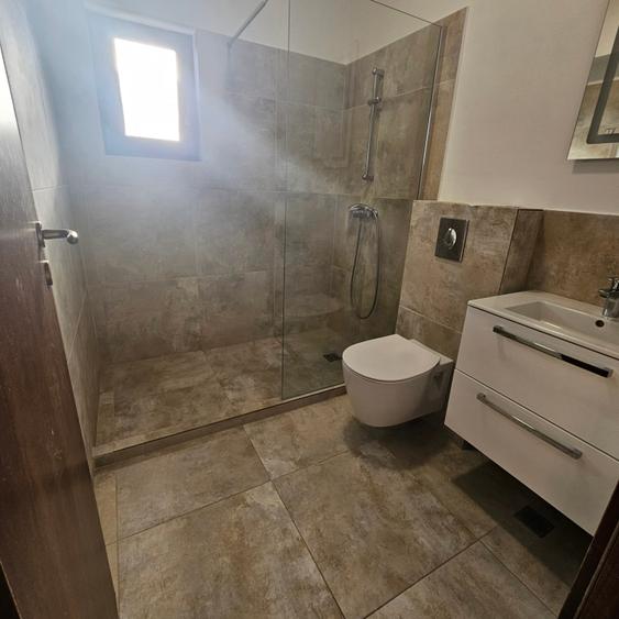 Vila de inchiriat 120 mp utili,600 mp curte,cartier rezidential,Balotesti - 2