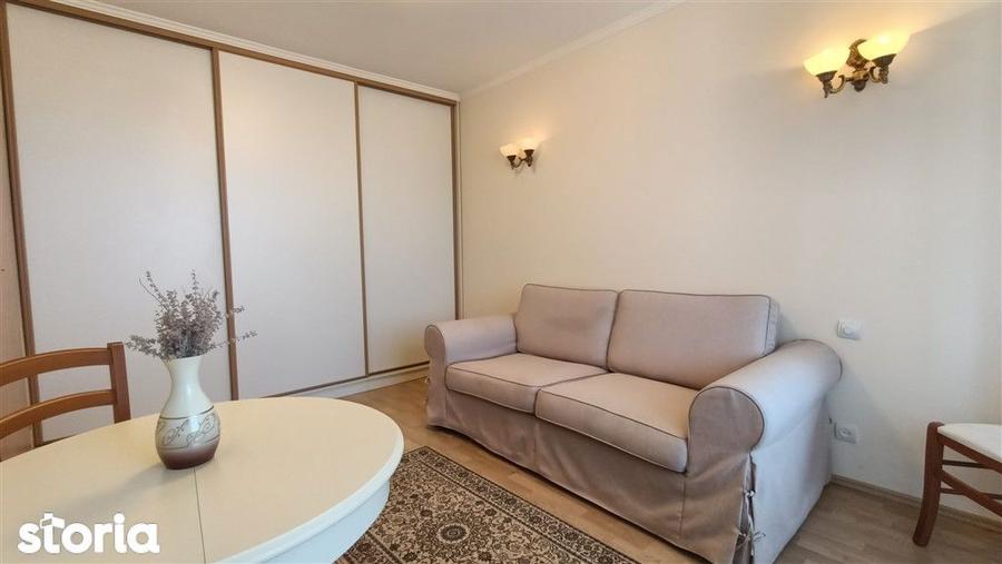 Apartament cu 2 camere decomandat în Zorilor