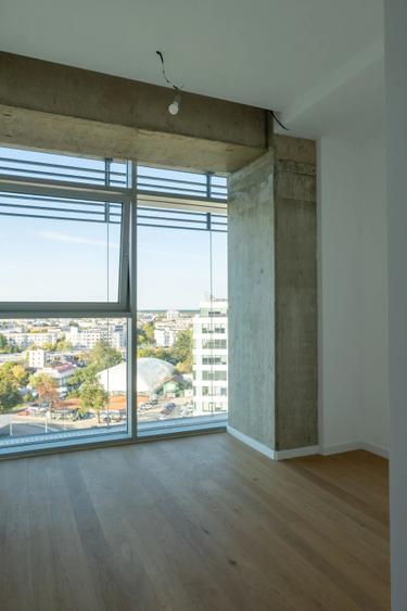 Apartament cu 4 camere decomandat în Floreasca