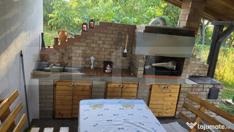 Casa 4 camere, 120 mp, teren 1700 mp, zona Pomi - 3