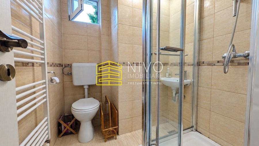 Apartament cu 4 camere decomandat în Tudor