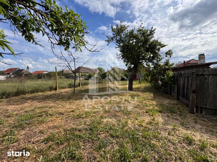 Casă cu Teren 1439 Mp în Central