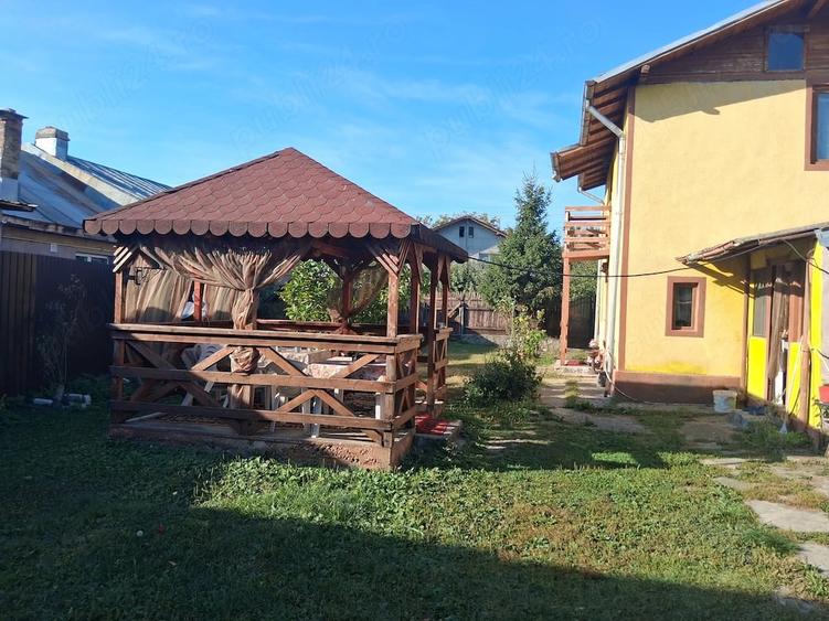 Casă cu 4 camere cu Teren 1000 Mp în Târgșoru Vechi