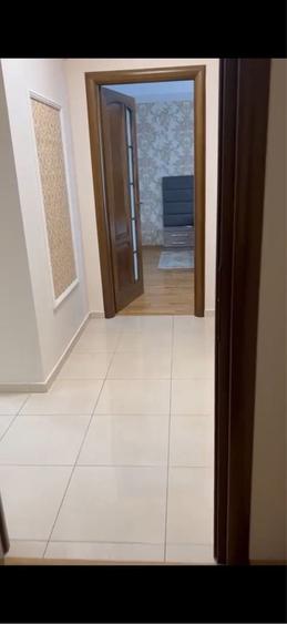Apartament cu 4 camere decomandat în Dobroești