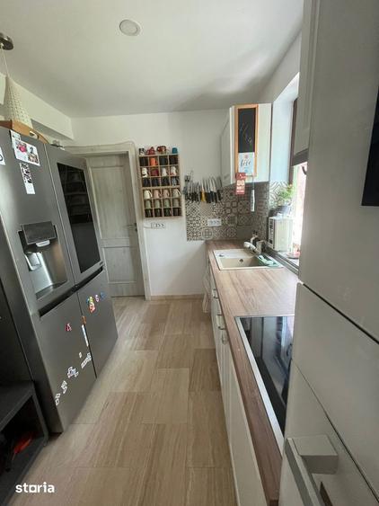 Casă cu 4 camere cu Teren 1000 Mp în Central