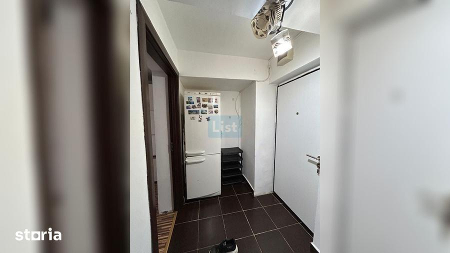Apartament cu 3 camere decomandat în 9 Mai