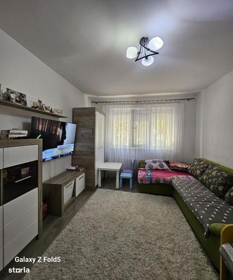 Apartament cu 3 camere decomandat în Nord