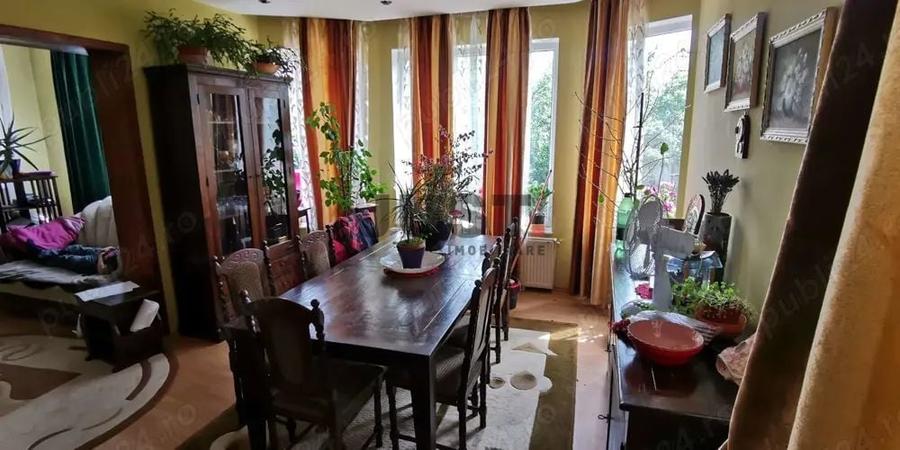 Casă individuală cu 5 camere cu Canalizare în Tăuții-Măgherăuș