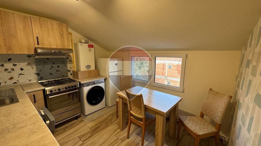 Apartament cu 2 camere decomandat, mobilat în Vasile Alecsandri