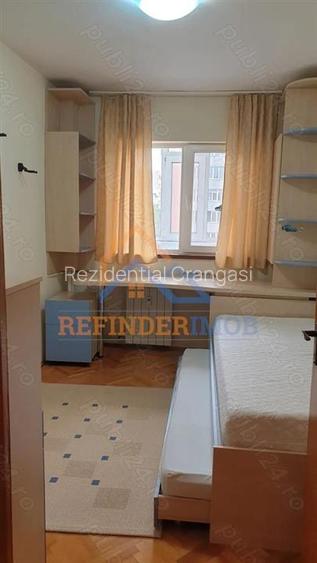 Apartament de vanzare cu 3 camere, zona Sebastian