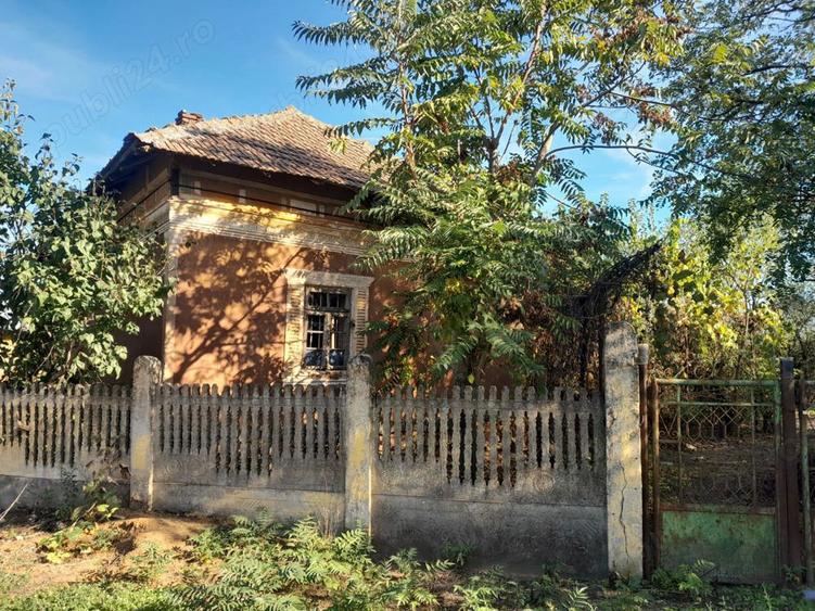 Vand casa ?i teren in comuna Leu, jude?ul Dolj - 1