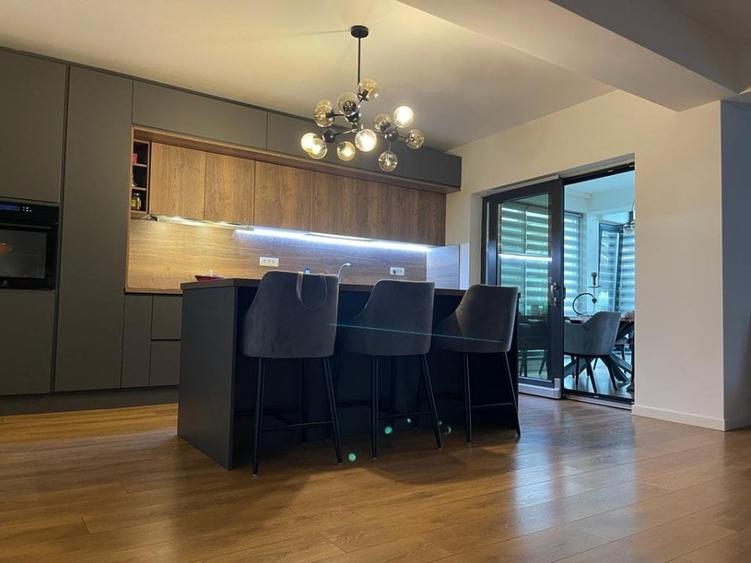 Particular , fara TVA - Berceni - Miorita , 247.000 euro - 240 mp utili - 20