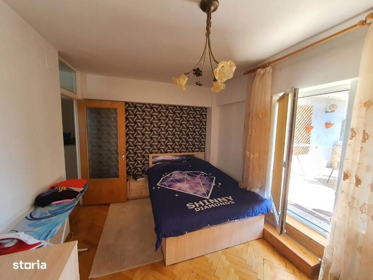 De vanzare Apartament 3 camere cu scara interioara, zona Cenru. - 10