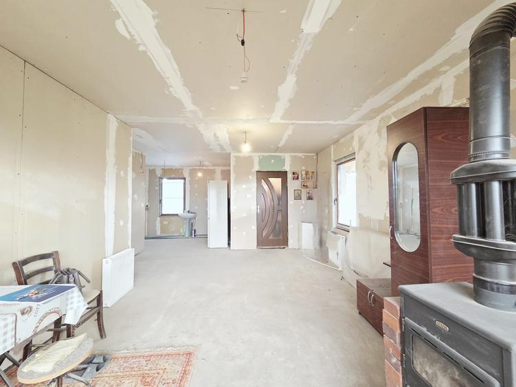 Casă pe structură de lemn Construcție modernă, eficientă și durabilă la Schela - 5