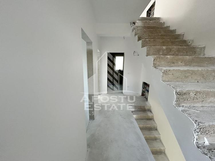 Vand apartament in triplex P+E+M, proiect deosebit, la alb, Sacalaz. - 4