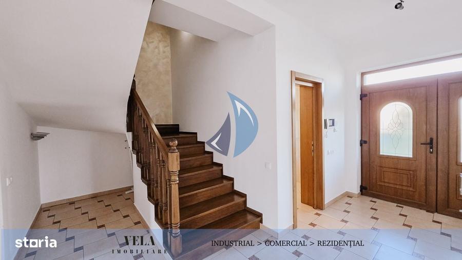 Casă cu 4 camere în Unirii