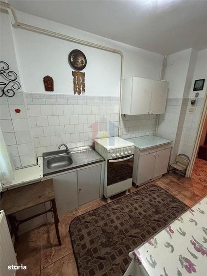 Apartament cu 2 camere semidecomandat în Hipodrom