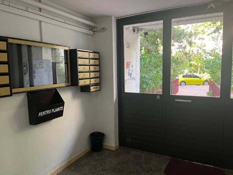 3 camere decomandat/5 min de statia Metrou Titan/3 min. parc/Centrala apartament - 12