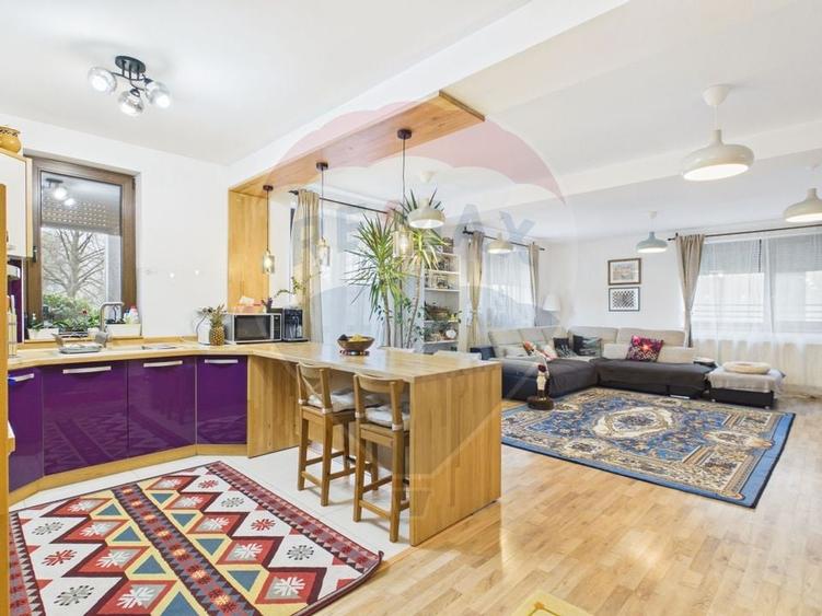 Vilă moderna si luminoasa 2011, cu 5 camere, 500mp curte si garaj - 4