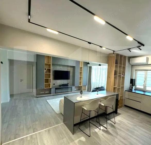 Apartament premium 4 camere, etaj 1, complet renovat, zona Pia?a Mare - 8