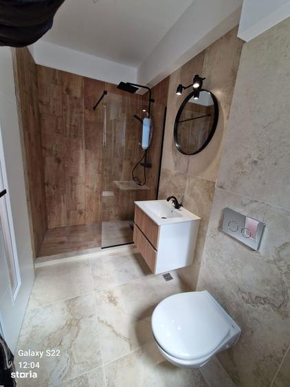 Un bloc mic cu finisaje de bloc mare. ?i cu lift. - 5