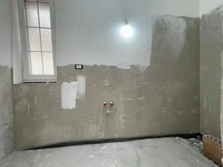 Duplex despar?it - 5 camere ?i 3 bai- Mo?ni?a Noua - 3