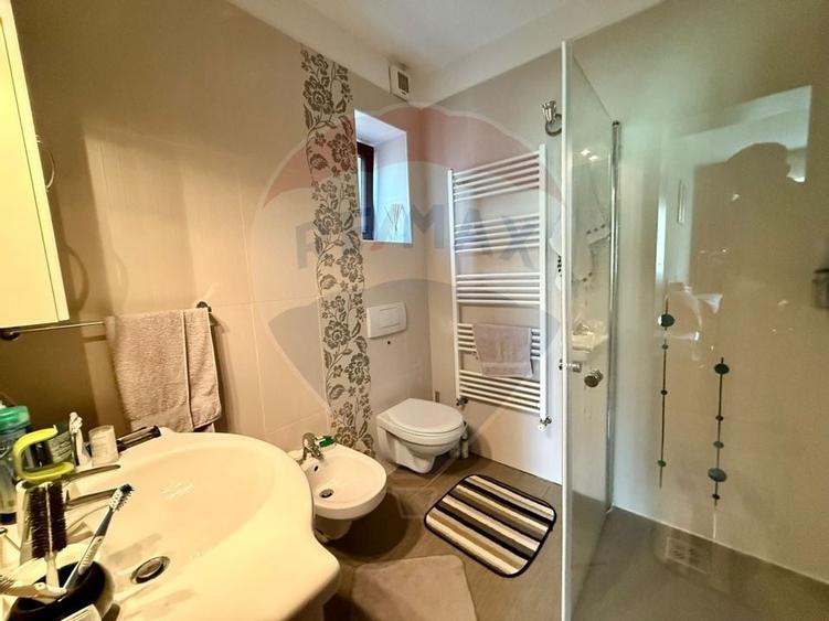 Casa individuala cu teren generos - Dambul Rotund, str. Odobesti - 10