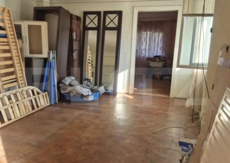 Casa cu 3 camere, zona 7 Noiembrie - 14