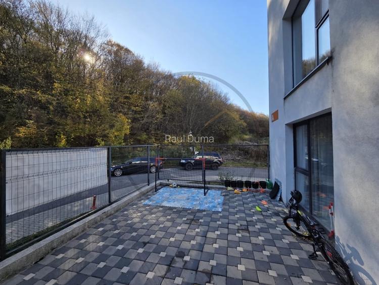 Oportunitate! Apartament 3 camere, terasa 35 mp, Complex Nou