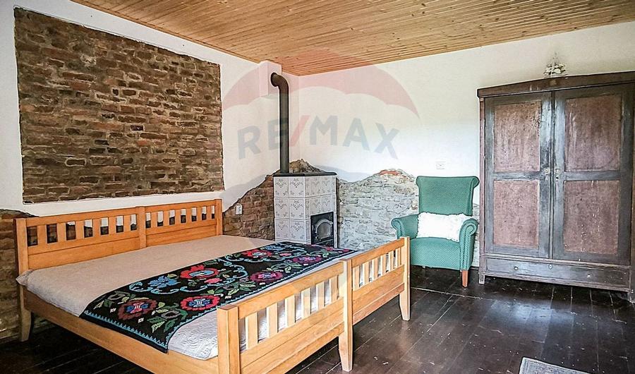 Casa saseasca cu doua spatii de oaspeti - Transilvania - 11