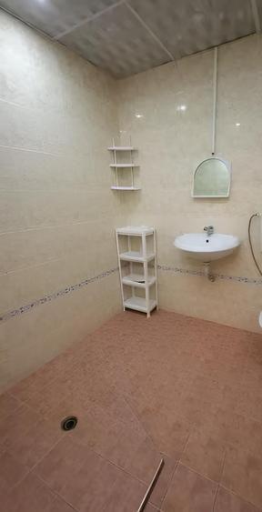Inchiriez apartament 2 camere in zona Rahova - 1