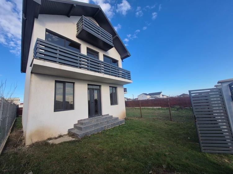 Vila de vanzare P+1+M mangalia - 1