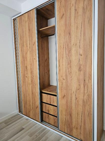 Ofer spre închiriere apartament două camere Cosmopolis  - 8