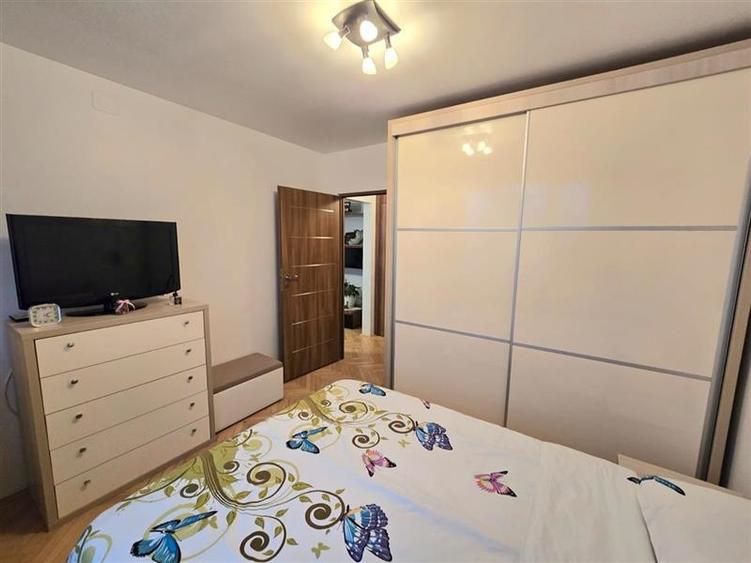 AP.2 CAM ET.4/7 RENOVAT COMPLET MOBILAT UTILAT SECTOR 1 ION MIHALACHE METROU 1 M - 15