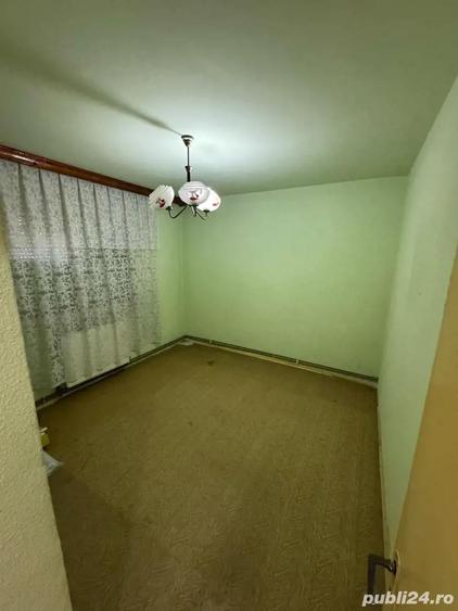 Vanzare apartament 4 camere - 3