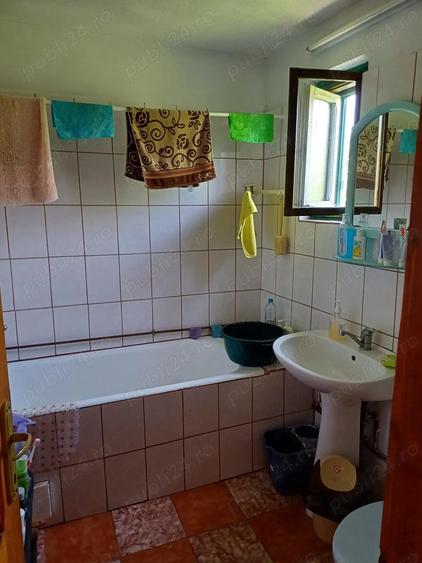 Stefanesti Jud Valcea Casa de Vanzare Curte 3000mp - 1