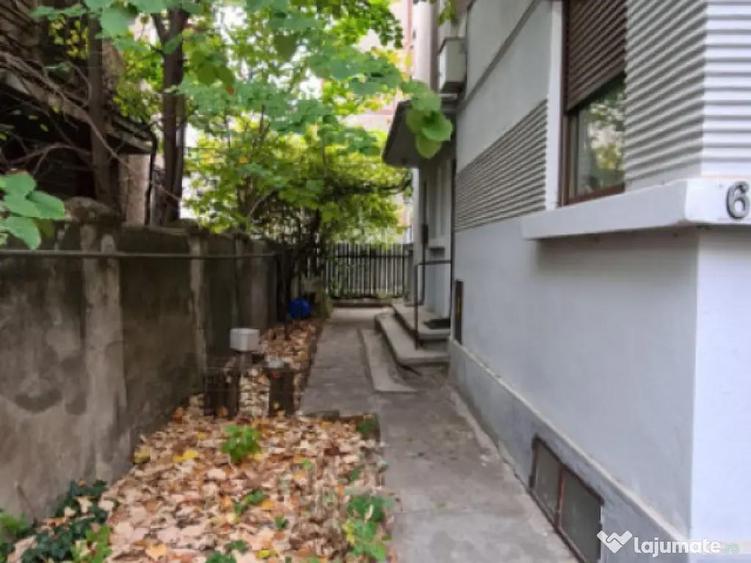 Vila parcul Tineretului- Sincai metrou-pentru 2 familii - 3