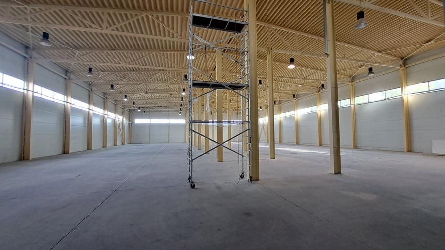 HALA DEPOZITARE CU ETAJ PARTIAL PENTRU BIROURI AMPLASAMENT: OTOPENI - 9