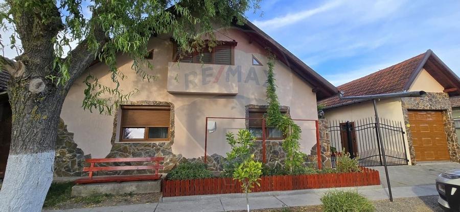 Casa cu mansarda in MIȘCA  jud Arad - 2