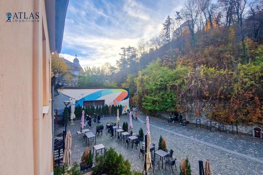 Piata Sfatului-Piata Brassai, 2 cai de acces, vedere padure, 57 mp, comision 0% - 5