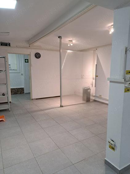 Spatiu comercial sector 2 - 1