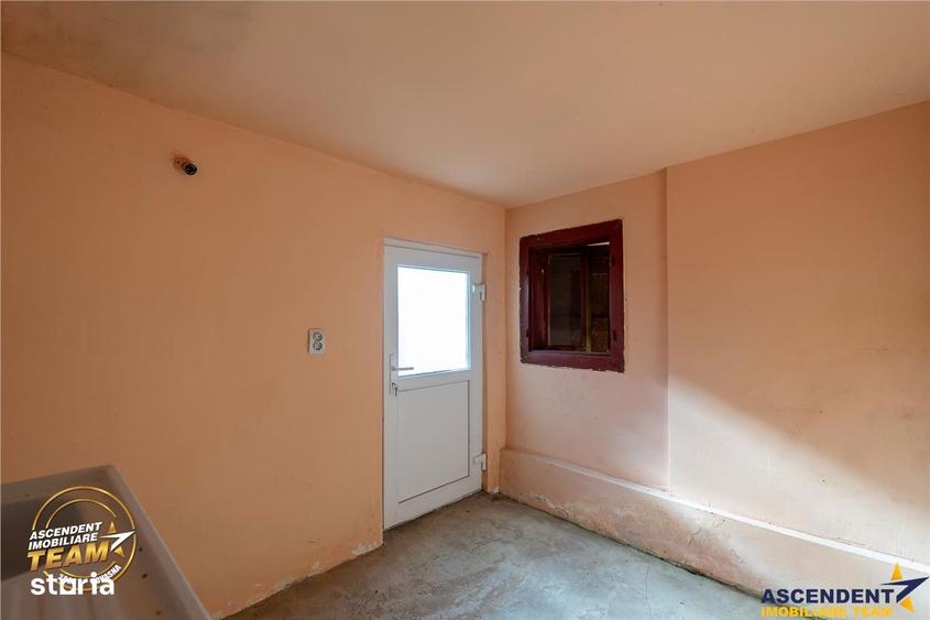 Casă cu 4 camere cu Teren 412 Mp în Brețcu