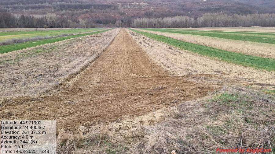 Teren si casa+ anexe de vânzare  - 10