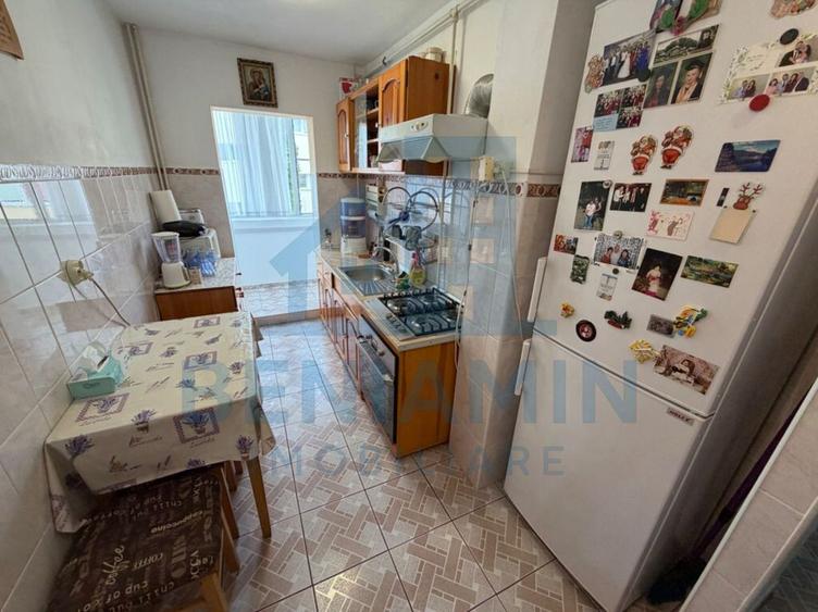 Apartament-3-Camere-Decomandat-56mp-Utili-Balcon-Etaj 3-A... - 3