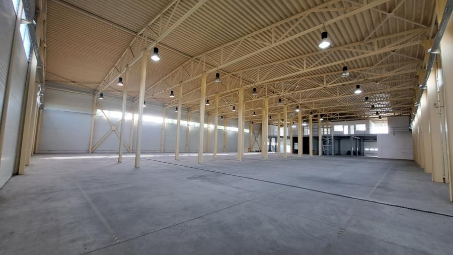 HALA DEPOZITARE CU ETAJ PARTIAL PENTRU BIROURI AMPLASAMENT: OTOPENI - 42